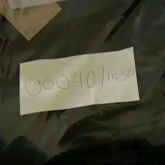 Amazon Essentials Men's Tapered-Fit Cotton Elasticated Waist Chino Pant - Picture 4 of 4